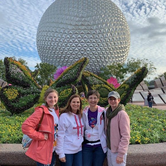 Meet your Posher, Jonni - Picture 1 of 1